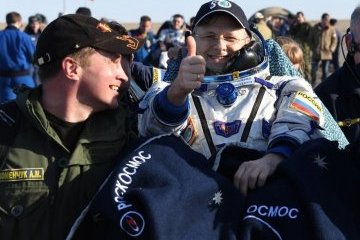 Россия: Андрей Борисенко принимает поздравления с Днем рождения!