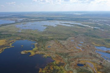 Томская область: Невечные озёра в зоне вечной мерзлоты
