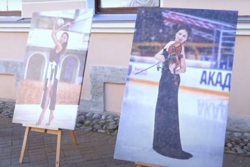 Санкт-Петербург: На футбол - со скрипкой