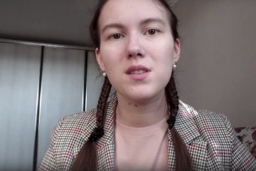 Россия: Держите флаг Победы выше